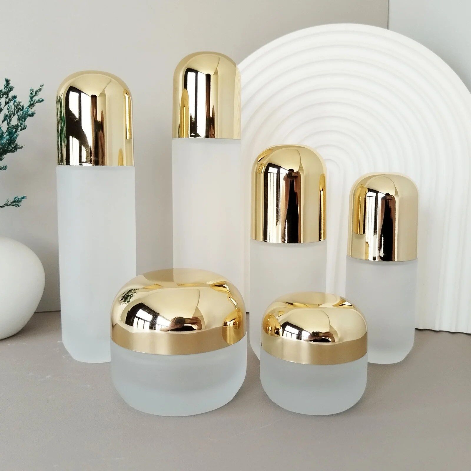 frosted cosmetic packaging